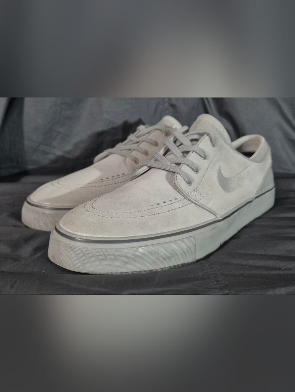Men's Nike Zoom Stefan Janoski "Medium Grey" Skate Shoes (333824-023) Sz. 9.5